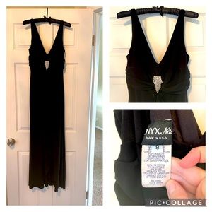 Women’s Size 8 Formal/Semi-Formal Dress
